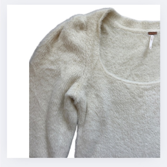 Free People “Moonbeam” Cropped Fuzzy Sweater – Ivory, Size M - Picture 6 of 8